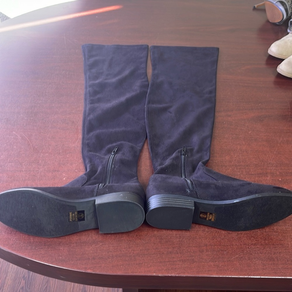 Soda side zipper boot, Black Suede - Picture 3 of 7